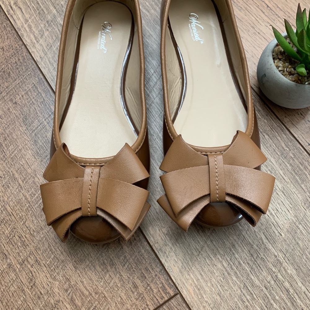 Super cute and chic flats with bow